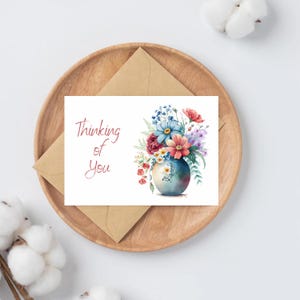 Tarjetas de felicitación con diseño de florero de acuarela "Pensando en ti"