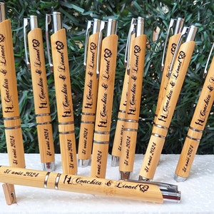 N2 Stylo Bois avec 2 anneaux Personnalisé Idée Cadeau Invité Mariage Baptême Bébé Baby Shower Asem Tarif 2.95euro le Stylo dès 10 Stylos