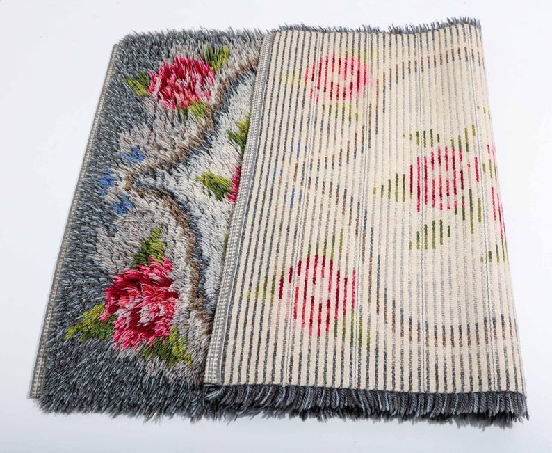 Vintage Swedish Rya Rug (M) With Floral Pattern - Etsy