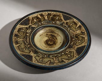 Vintage Royal Copenhagen ceramic bowl by Jørgen Mogensen, model 21388, Beige Brown Blue bird Relief