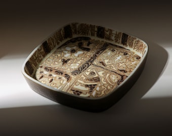 Royal Copenhagen Aluminia RC Faience 2883/719 Brown Baca Square tray design by Nils Thorsen
