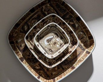 Set of 3 Royal Copenhagen Aluminia RC Faience 2883/719 Brown Baca Square tray design by Nils Thorsen