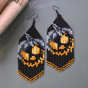 Halloween Pumpkin Fringe Earrings, Scary Pumpkin Seed Bead Earrings, Black Pumpkin Fringe Earrings, Dangle Earrings, Beaded Fringe Earrings