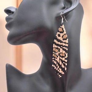 Abstract Black Beige Fringe Earrings,Beaded Fringe Earrings,Handwoven Fringe Earrings,Summer Earrings,Seed Bead Dangle Earrings,Gift For Her
