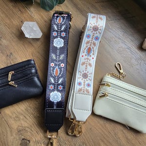Clip n go Phone Strap, Wallet, Card Holder | 3-in-1 Strap,  Adjustable Length of 42 to 58 inches