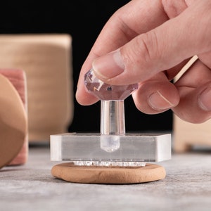 Timbre de savon personnalisé, timbre de poterie, timbre de poterie de logo personnalisé, moule de timbre de savon acrylique, timbre de savon, timbre de savon personnalisé, timbre d’argile personnalisé