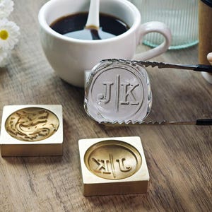 Timbro personalizzato con sfera di ghiaccio/Timbro con monogramma/Timbro personalizzato con cubo di ghiaccio a sfera rotonda/Timbro per cocktail/Qualsiasi logo personalizzato/Regalo per lui/Regalo per bar
