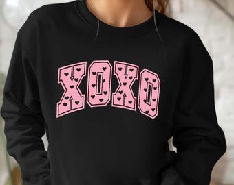 Valentine  Xoxo heart Sweatshirt ,Heart shirt, love shirt, Valentine Sweatshirt, Womens Valentine Tee, Valentine's Day Gift, Xoxo love shirt