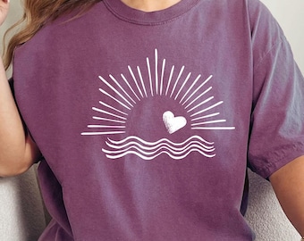 Be The Sunshine Tee, Summer Shirt For Women, Sunshine Shirt, Retro Sunshine Shirt, Beach Shirt, Hiking Tee, Camping T-Shirt,Girls Trip Shirt