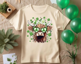 St Patrick's Day Highland Cow Shirt, St Paddy's Day Crewneck Shirt, Cow Lover Gift, Shamrock Cow Shirt, Saint Patrick's Tee, Green Day shirt