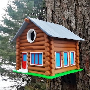 Log Cabin Bird House