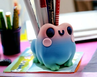 3D Printed Cute Frog Pen Pot / Planter