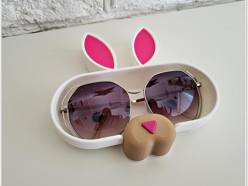 Animal Glasses Holder image 9