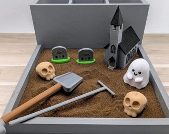 Graveyard Zen Garden Pen Pot