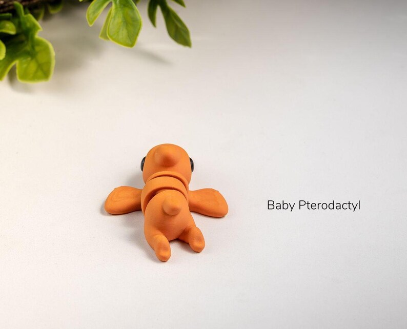 Tiny Pterodactyl Model / Keyring image 3