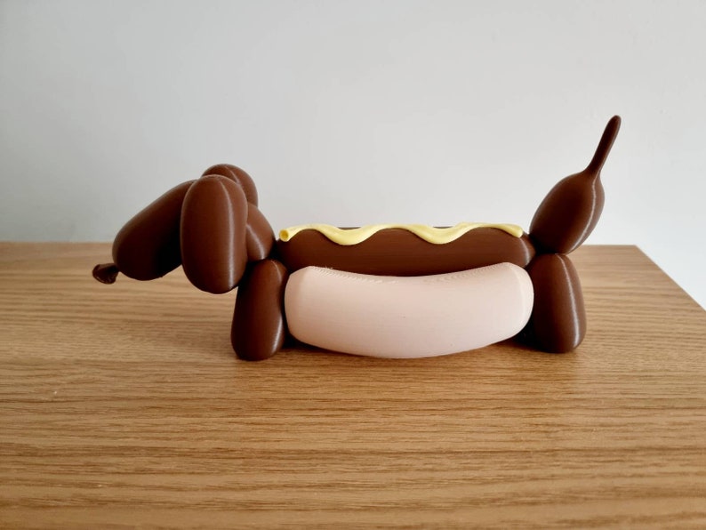 Hotdog Balloon Dog image 3