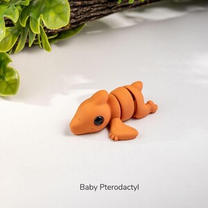 Tiny Pterodactyl Model / Keyring image 2