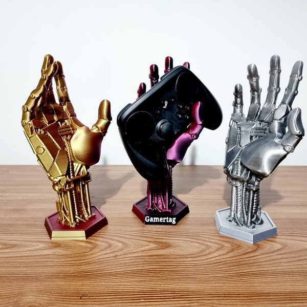 Robot Hand Controller Holder with personalized gamer tag