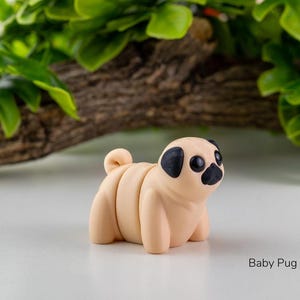 Tiny Pug Model / Keyring image 1