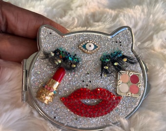 Kitty Travel Pocket Mirror. Sparkly Glam Compact, Vintage Style