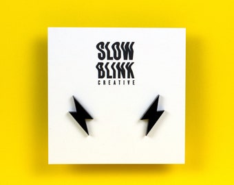 Edgy Lightning Bolt Stud Earrings – Unisex Grunge Jewelry