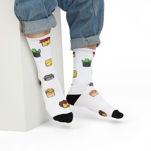 Forsaken Faces 007n7, zwei mal, Skelesky, Elliott und 1x1x1x1 Muster Crew Socken, Geburtstagsgeschenk Cartoon Roblox Emoticon Socken, Einzigartiges Geschenk Bild 8
