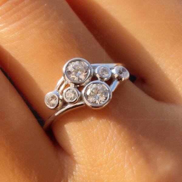 9ct White Gold Bubble Ring main image 1