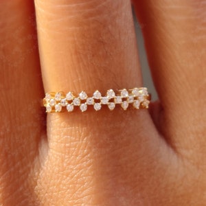 Cluster Stacking ring / Round Colorless Moissanite Anniversary Ring / 14k Gold Moissanite Ring / Moissanite Wedding Band / Gifts For Her