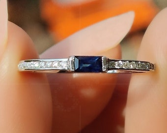 Sapphire Stacking Ring / Minimalist Gold Ring / Sapphire Baguette Ring / Dainty September Birthstone Ring / Blue Gemstone Ring For Women