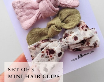 Set di 3 fiocchi per capelli da bambina, fermagli in tessuto riciclato con motivo floreale rosa salvia