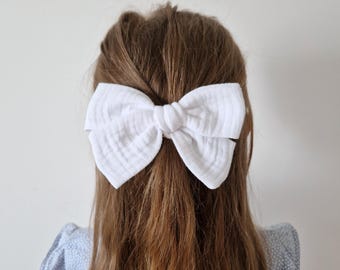 Fermaglio in mussola bianca – Grande fiocco per capelli in cotone, accessorio per damigella d'onore, fiocco morbido per matrimonio