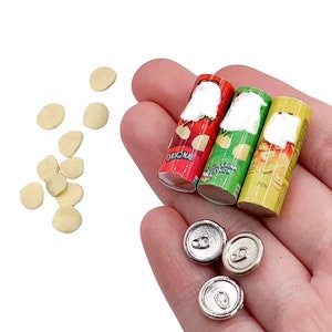 1 Miniature Potato Chips Can | Dollhouse Mini Food Charms | Tiny Snack Crisps for Dolls | Mini Simulation Chips | Dollhouse Accessories