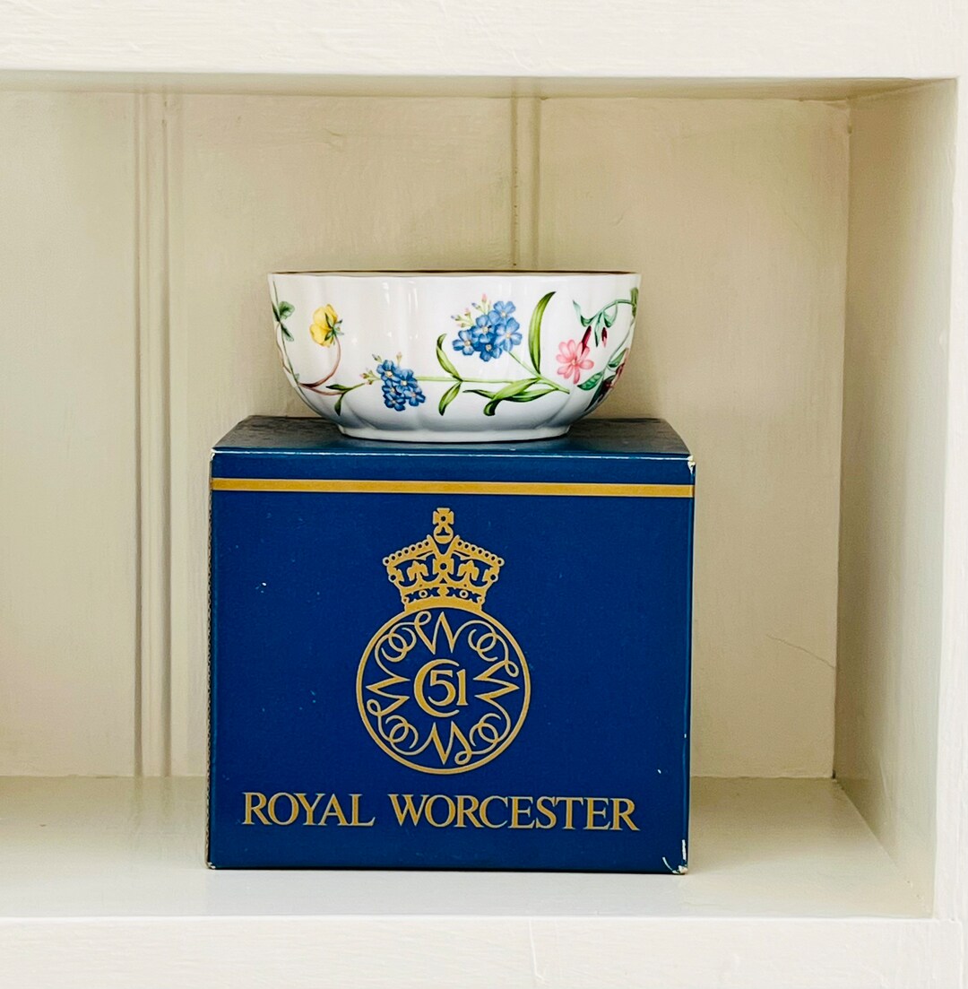 Royal Worcester Fine Bone China Fluted Bowl . Arcadia Design Etsy UK