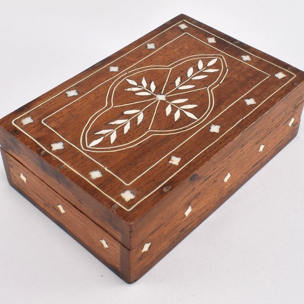 Lovely OLD INDIAN Inlaid Sheesham Wood Box | HOSHIAPUR | 20th Century | Collectable Vintage Keepsake