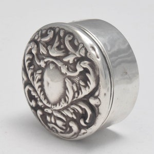 Lovely Antique ENGLISH Silver Box And Cover - EDWARD VII - 1901 - Made By Thomas Hayes - Birmingham - Old Treasured Keepsake Box