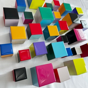 3D Wooden Wall Art Cubes: Geometric Painted Blocks, Resin Finish image 2