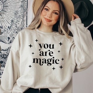 Retro je bent magische SVG | Retro T-shirtontwerp | Boho magische SVG | Motiverende Citaat | Svg gesneden bestand Cricut silhouet | Svg Png Eps Dxf