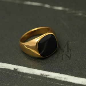 Gouden onyx zegelring, gouden zegelring voor mannen, roestvrijstalen ring, zwarte onyx ring, minimalistische herenring, cadeau voor hem