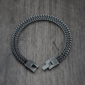 Donkergrijze vossenstaartarmband, roestvrijstalen armband, herenkettingarmband, minimalistische gepersonaliseerde herensieraden, cadeau voor hem