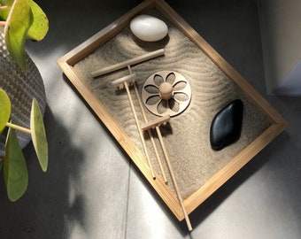 Gift: Meditation, mindfulness and peace in everyday life. Zen garden set | Rock garden set | Miniature Zen Garden for home or office
