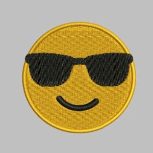 Puede incluir: Un emoji amarillo de cara sonriente con gafas de sol negras y una sonrisa.