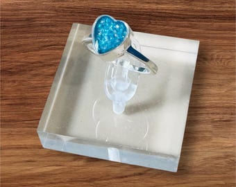 Anillo conmemorativo de cenizas de cremación con forma de corazón de plata esterlina rellenable