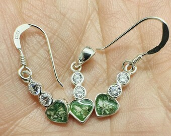 Smyckeset med hjärtformade CZ-detaljer i sterlingsilver för kremering, aska och minnesörhängen