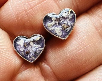 Minnesörhängen i sterlingsilver. Aska från husdjurskremering, smycken, hår, olika stilar.