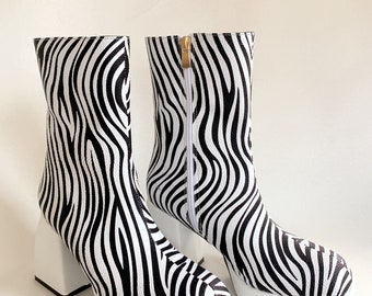 White Shoes, White High Heel, Faux Leather Boots, Women&#39;s Boots, Handmade Boots, Ankled Boots, Platform Boot, Zipper Closure, Zebra Pattern