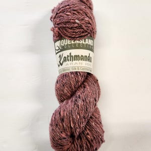 Aran Weight Tweed Yarn: Merino Wool, Silk, Cashmere - Queensland Kathmandu