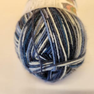 Sock Yarn ,  Wool Sock  Yarn  ,  Fingering Weight ,  Blue Yarn  , Supersocke Wool ,  On Line  Nature Color