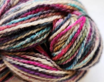 Handmålat garn, ekologisk merinoull, DK-vikt, 382 yards