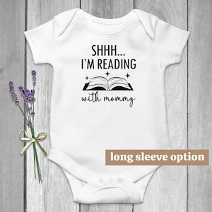Body livre, lire avec maman, futur rat de bibliothèque, vêtements rigolos pour bébé, tenue pour bébé mignonne, bébé ballot, tenue pour nouveau-né, faire-part bébé