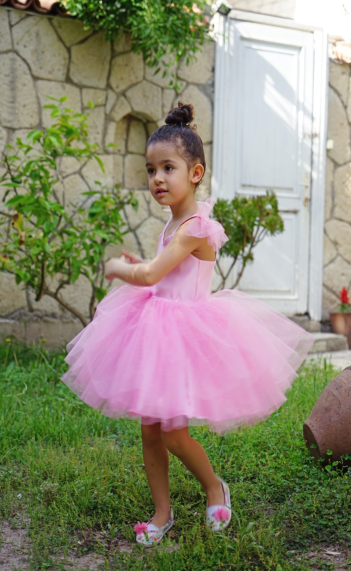 Girls Pink Tulle Skirt and Floral Top Set – Birthday & Party Outfit main image 0